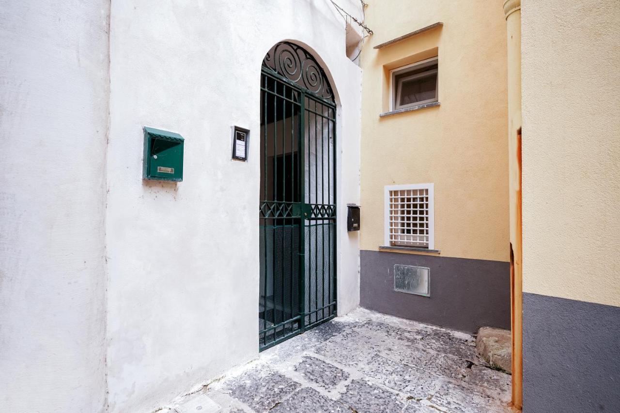 Апартаменты Casa Don Plinio Amalfi Center Экстерьер фото